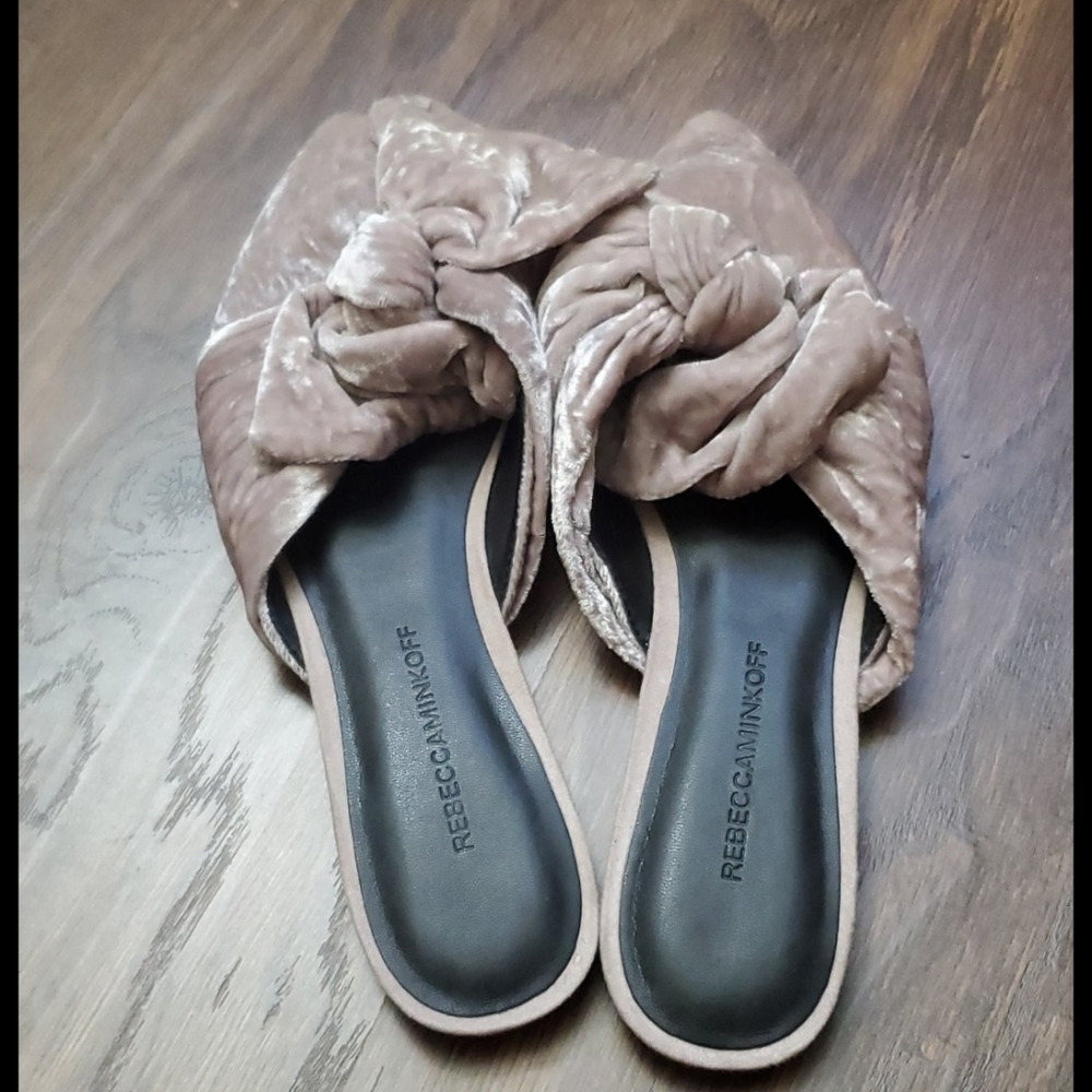 ❌SOLD❌Rebecca Minkoff Velvet Bow Pointed-toe Mules - Picture 2 of 6